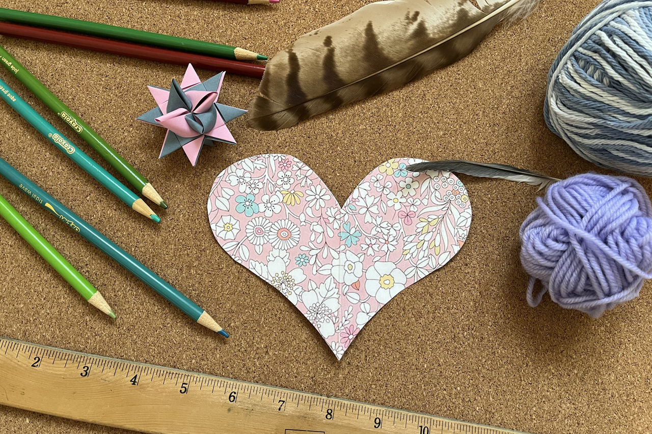 Drafting club series pencils paper feather crafts